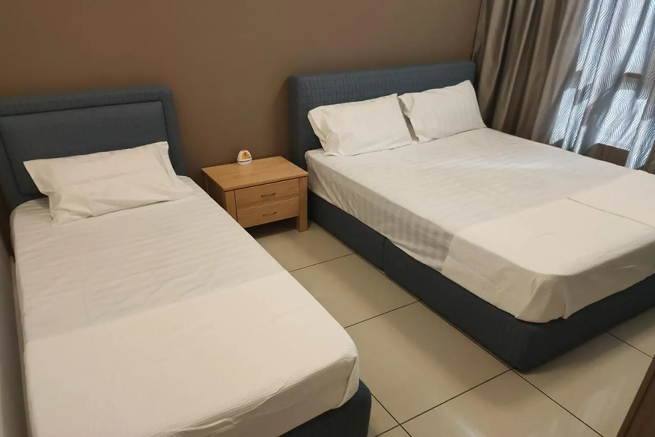 홈스테이 Oyo Home 90206 Parkland Residence Condominium Melaka 말레이시아