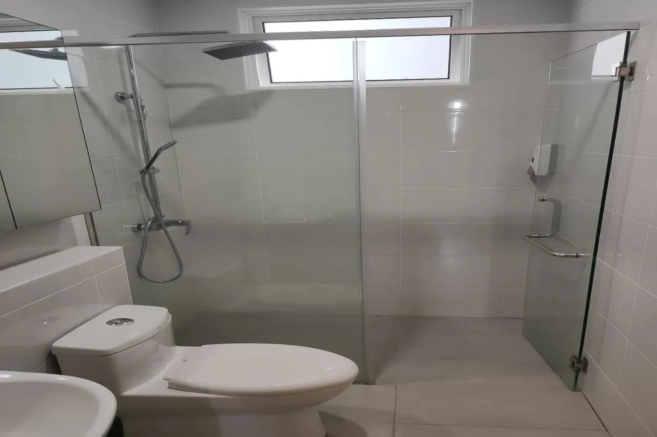 홈스테이 Oyo Home 90206 Parkland Residence Condominium Melaka 말레이시아